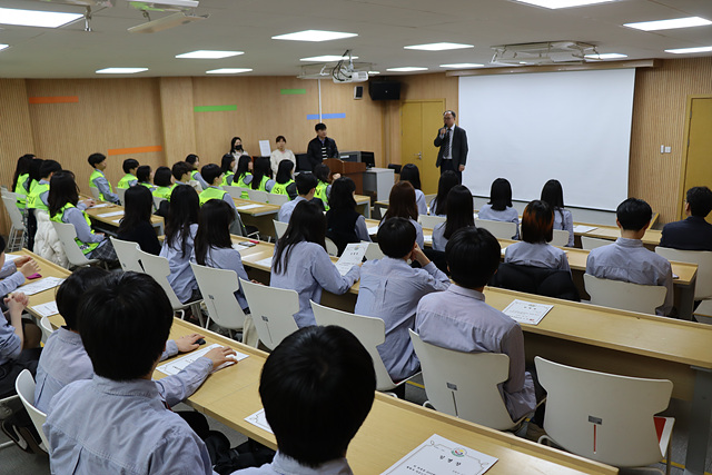 [��,����]�л�ȸ, ��������� �Ӹ��� ������... ÷���̹���