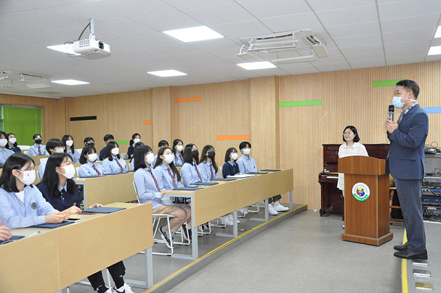 ��.���� �б� �ӿ� �Ӹ��� ���޽� 2022.9.1... ÷���̹���